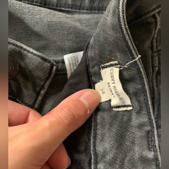 Madewell high rise curvy skinny ripped black jeans - Picture 4 of 4